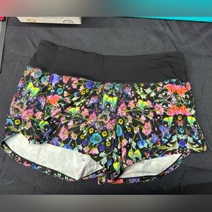 Lululemon Speed Up lined shorts